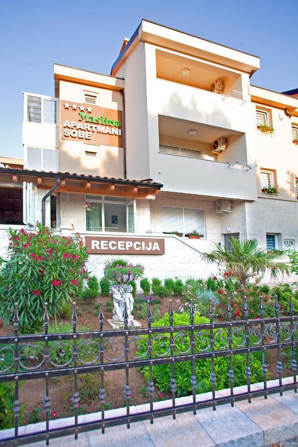 Apartments Maslina II นยีวีเซ ภายนอก รูปภาพ