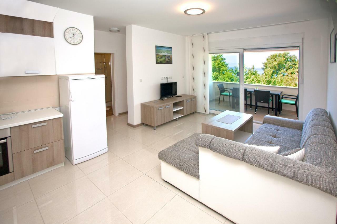 Apartments Maslina II นยีวีเซ ภายนอก รูปภาพ