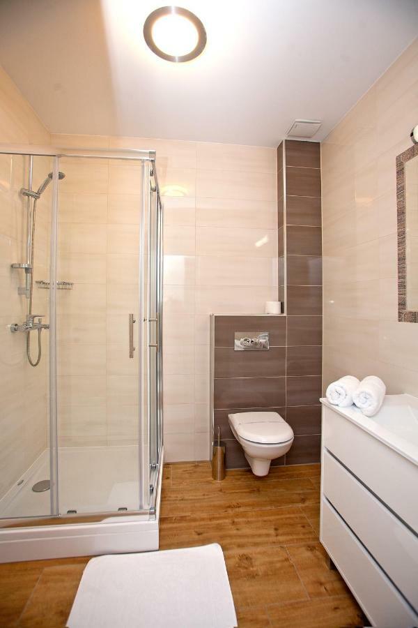 Apartments Maslina II นยีวีเซ ภายนอก รูปภาพ